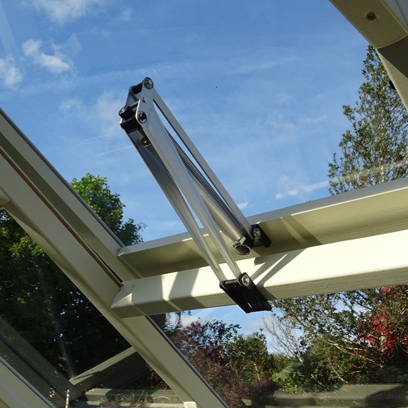 Baylis-Auto-Roof-Vent-Opener-Wiltshire-Clearview.jpg Baylis-Auto-Roof-Vent-Opener-Wiltshire-Clearview.jpg